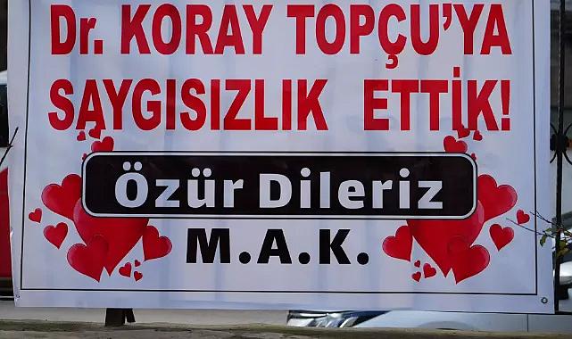 Tartıştıkları doktordan pankartla özür dilediler