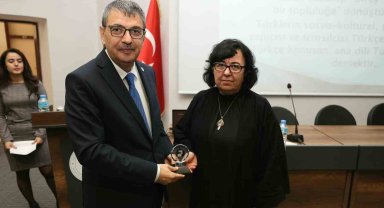 Türk dünyasında ortak alfabe PAÜ'de konuşuldu
