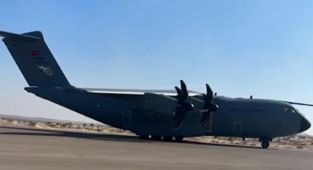Acil iniş yapan uçağın pilotları kazayı önledi