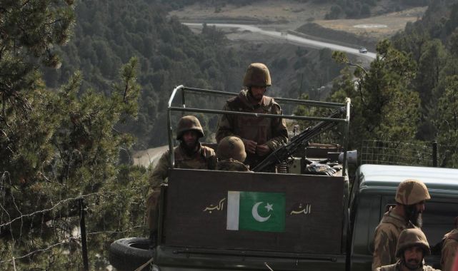 Afganistan ve Pakistan sınır güçleri arasında çatışma çıktı