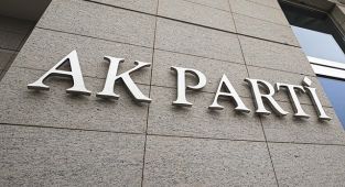 AK Parti'nin ertelenen aday tanıtım toplantısı 18 Ocak'ta
