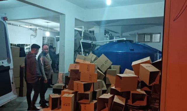 Aydın'da 11 ton lsahte zeytinyağı ele geçirildi