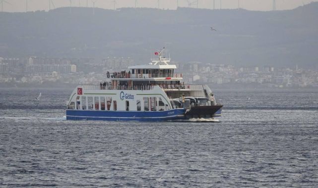 Çanakkale'de deniz ulaşımına olumsuz hava engeli