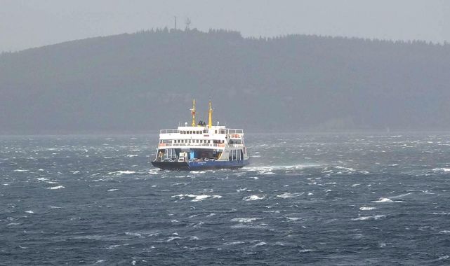 Çanakkale'de yarınki Gökçeada ve Bozcaada feribot seferleri iptal edildi