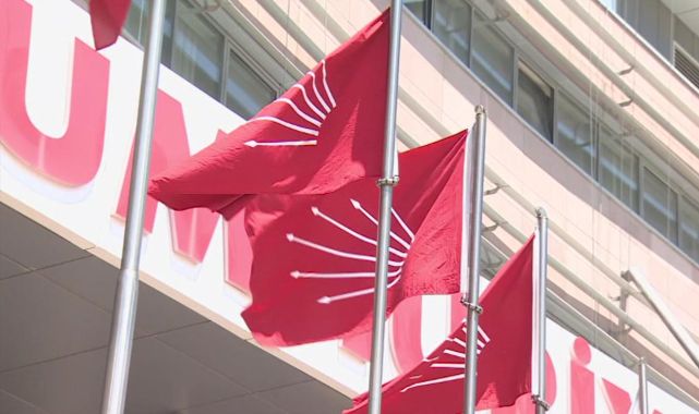 CHP'de aday belirleme süreci: İzmir ve Antalya belirsizliği devam ediyor
