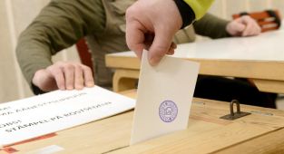 Finlandiya'da halk cumhurbaşkanını seçmek için sandığa gidiyor