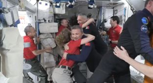 İlk Türk astronot Alper Gezeravcı Uluslararası Uzay İstasyonu'nda