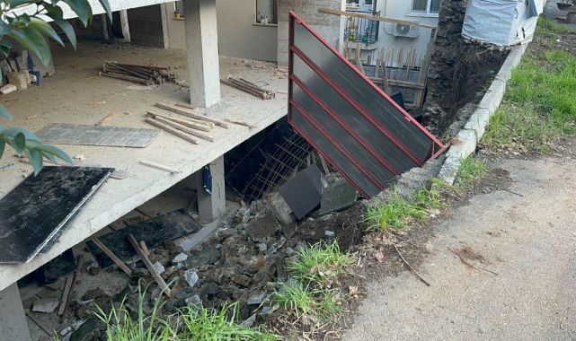 İstinat duvarı çöktü: 3 işçi yaralandı