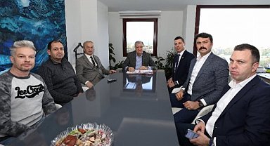 İzmir Narlıdere'de toplu sözleşme sevinci