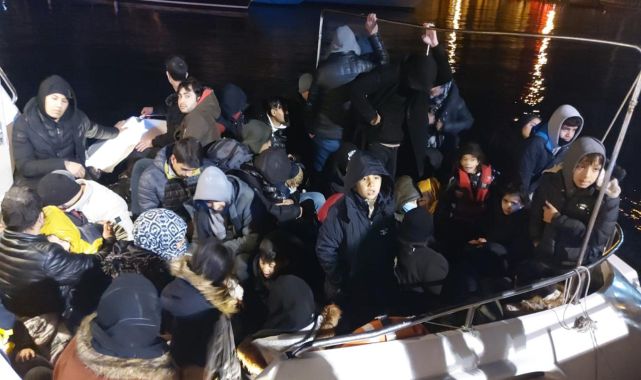 İzmir’de 158 düzensiz göçmen kurtarıldı