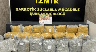 İzmir'de kamyonda 19 kilo uyuşturucu ele geçirildi