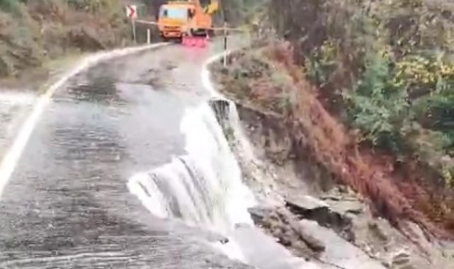 Kastamonu'da heyelan: iki ilçe ile ulaşım kesildi