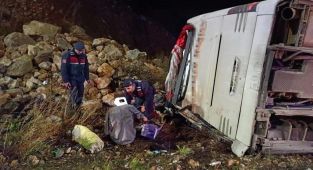 Mersin'de otobüs kazası: 9 ölü, 30 yaralı