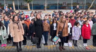 MSB'den şehitlerimize saygı duruşunda bulunan öğrencilere teşekkür