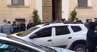 Siyasilerden, Santa Maria Kilisesi'ndeki silahlı saldırıya kınama