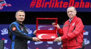 Türkiye'nin ilk uzay yolculuğu için geri sayım sürüyor.