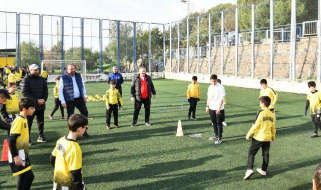 Yaşar Kemal Parkı Çiğli'de törenle açıldı