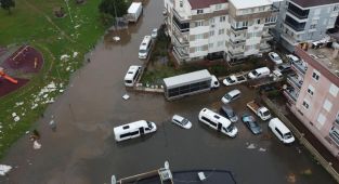 Antalya'da sel can aldı
