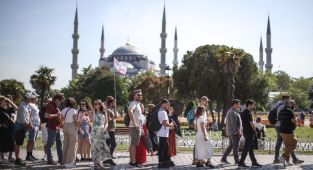 BBC, Türkiye'ye gelen yabancı turist sayısındaki artışa dikkati çekti
