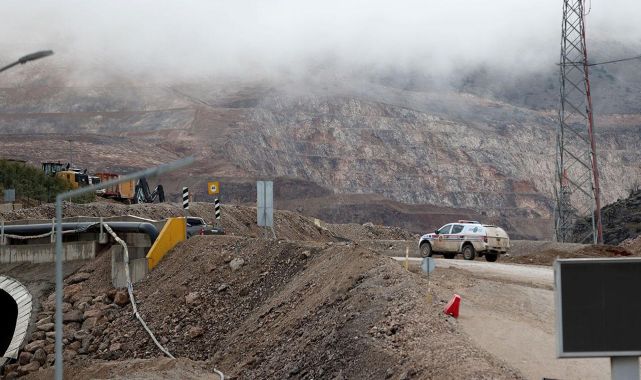 Erzincan'da kayıp işçileri arama çalışmaları sürüyor