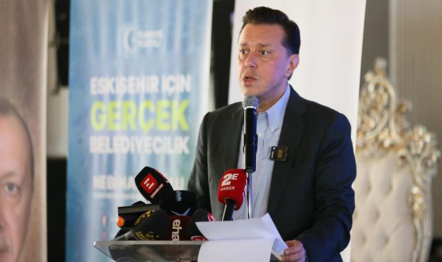 Eskişehir Büyükşehir Belediye Başkan Adayı Hatipoğlu kentsel dönüşüm projelerini anlattı