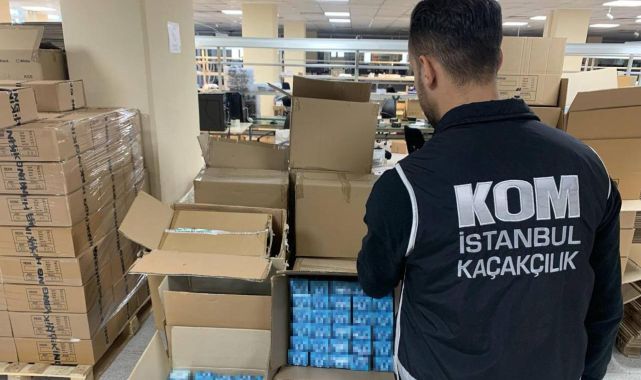 İstanbul'da kaçakçılık operasyonunda 18 bin 325 cep telefonu ele geçirildi