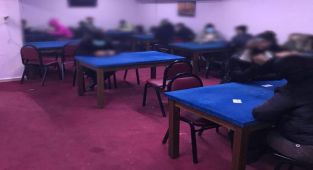 İzmir'de kumar oynayan 173 kişiye 1 milyon 111 bin lira ceza
