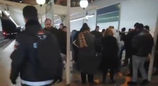 İzmir'de Metro istasyonunda bıçaklı kavga: 1 kişi hayatını kaybetti, 1 yaralı