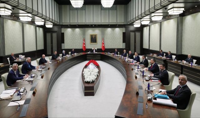 Kabine bugün toplanıyor: Öğretmen ataması gündemde