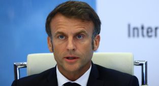 Macron, İsrail'in Refah'a saldırı planına şiddetle karşı olduğunu Netanyahu'ya iletti