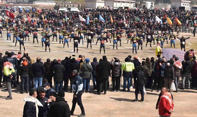 Menemen’de Folklorik Deve Gösterisi heyecanı