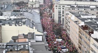 Polonya'da binlerce çiftçi, AB'nin tarım politikalarını protesto etti