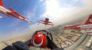 Türk Yıldızları, Riyad'da gösteri uçuşu yaptı