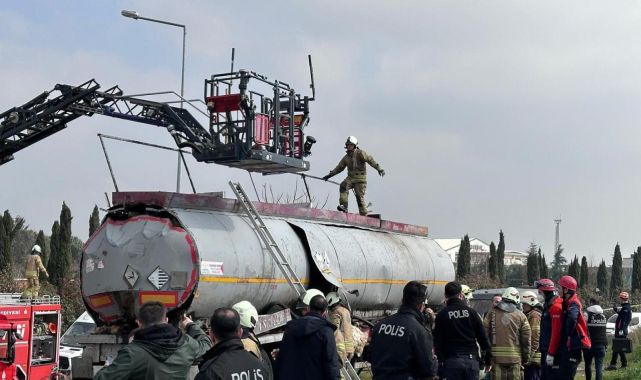 Ataşehir'de akaryakıt tankerinde yangın: 4 yaralı