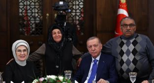 Cumhurbaşkanı Erdoğan: Şehit yakınlarımız ve gazilerimiz milletimizin bize emanetidir