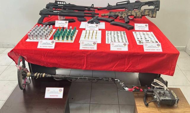 Edirne'de tarihi eser operasyonu: 105 obje ele geçirildi