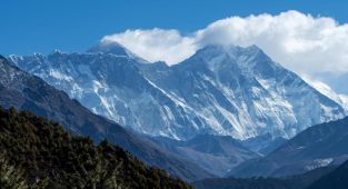 Everest dağcılarına GPS zorunluluğu