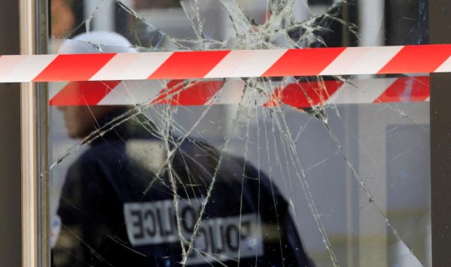 Fransada PKK yandaşları havalimanını birbirine kattı: 3 yaralı