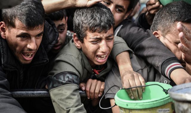 Gazze'de 2 çocuk daha açlıktan öldü