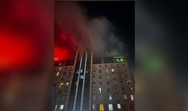 İstanbul'da rezidans yangını: Mahsur kalan 40 kişi kurtarıldı