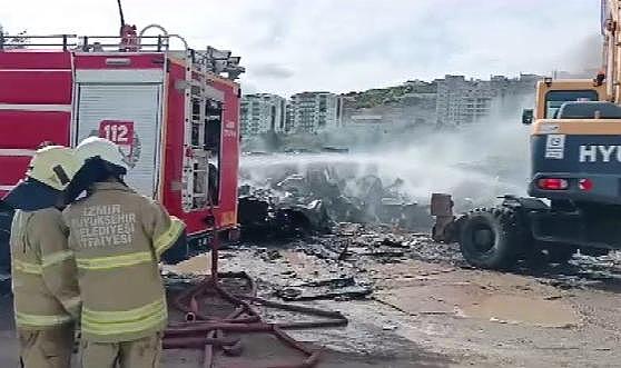 İzmir’de beyaz eşya deposunda korkutan yangın
