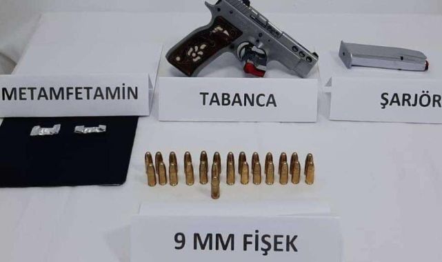 Kayseri'de 2 kişi uyuşturucu ve tabancayla yakalandı