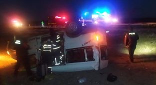 Konya'da devrilen minibüsteki 6 kişi yaralandı