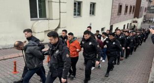 'Mahzen9' operasyonlarında Kayseri'de yakalanan 13 kişi tutuklandı