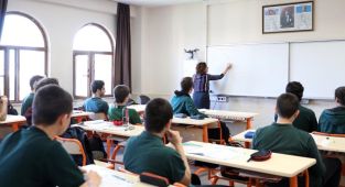 Okullar 1 Nisan'da tatil edildi