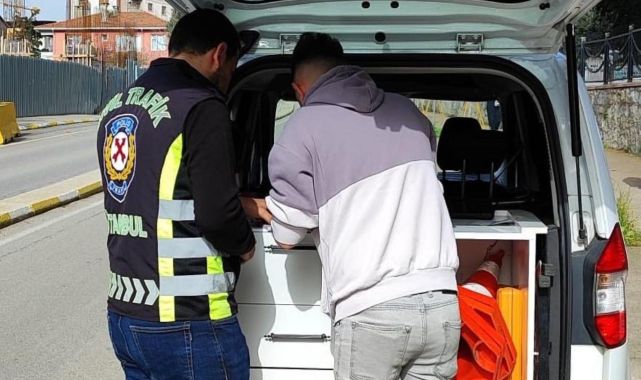 Pendik'te muhtar adayının çakarlı konvoyuna ceza