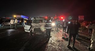 Şanlıurfa'da zincirleme kaza: 3 ölü, 6 yaralı
