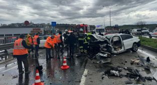 Tekirdağ'da iki otomobil çarpıştı: 1 ölü, 2 yaralı