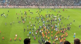 Trabzon'da olaylı maç sonrası sahaya giren 5 kişi tutuklandı