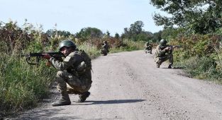 Yunanistan'a kaçmaya çalışan 14 terörist yakalandı